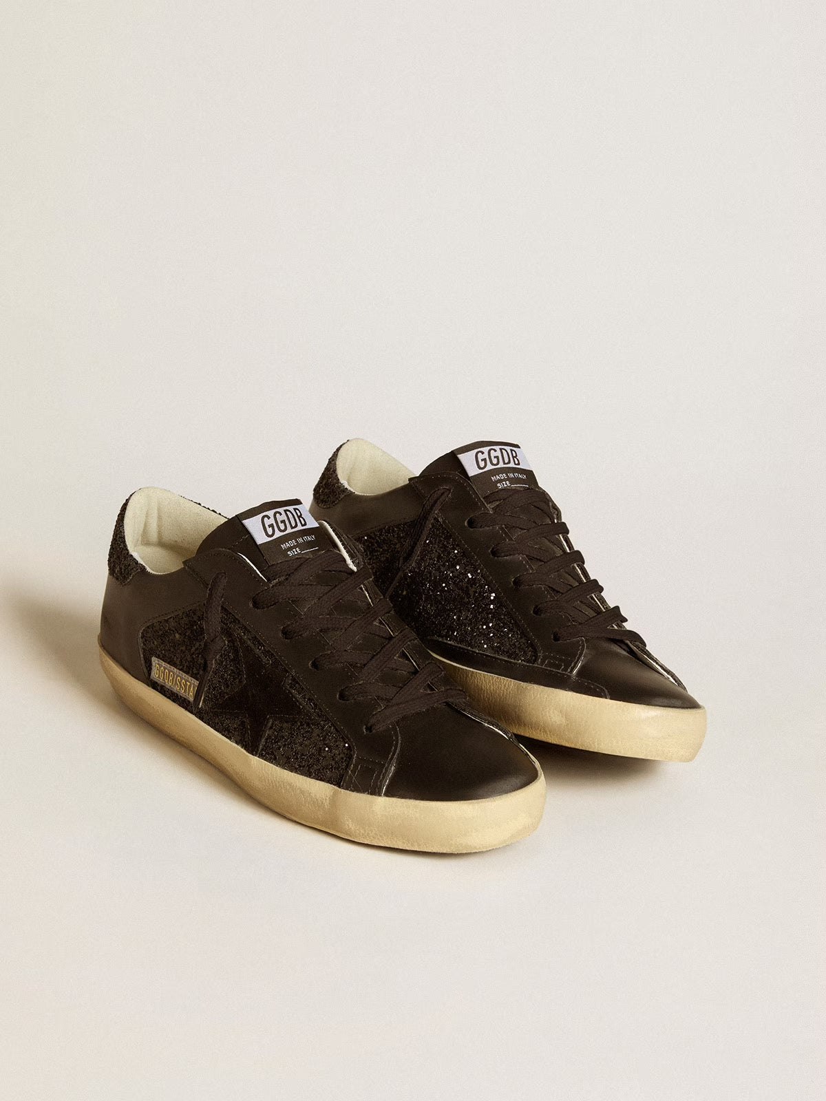 GGDB - Super-Star à paillettes noires avec étoile en daim noir et empiècements en cuir